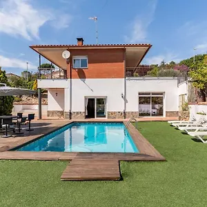  Villa Paraiso